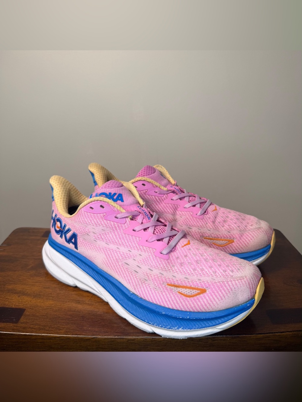 HOKA Clifton 9 Wide Women 9 D Cyclamen Sweet Lilac 1132211 CSLC Running